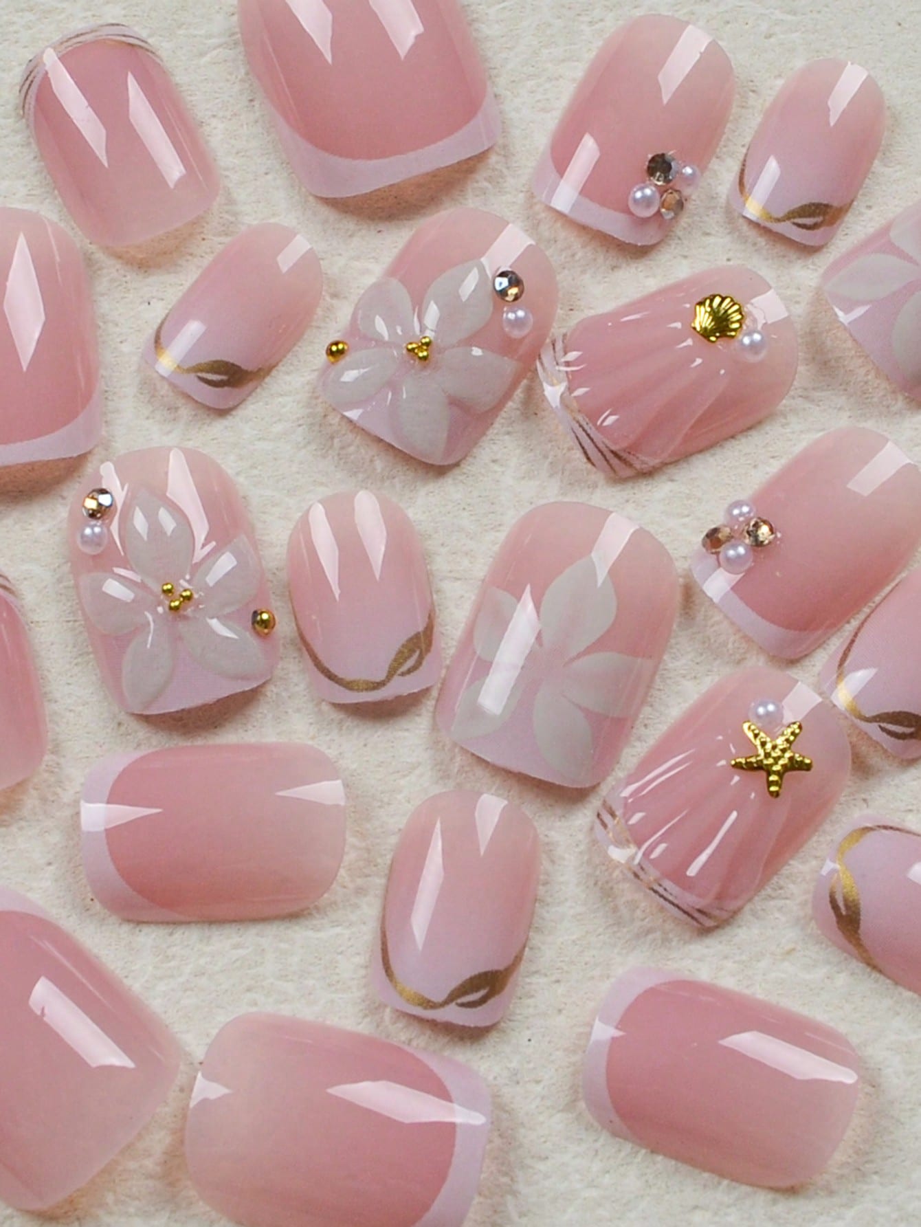 24개 짧은 스퀘어 화이트 프렌치 플라워 아크릴 프레스 - Nail Art Jelly 리뷰 및 가격