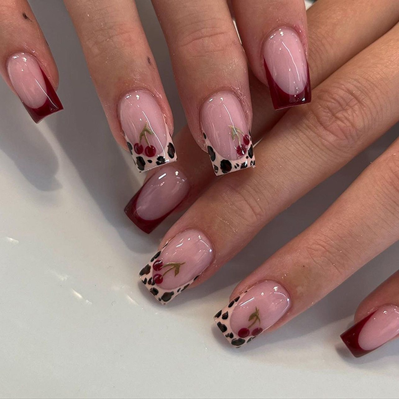 24개입 블랙 화이트 프렌치 스틱온 네일, 지브라 스트 - Nail Art Zebra 리뷰 및 가격